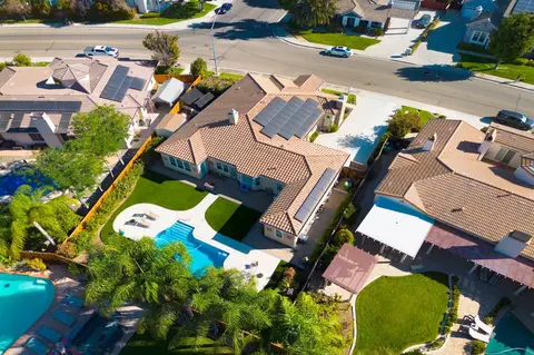 View/Area - 2209 Starflower Dr, Tracy, CA 95376 photo 4 of 14