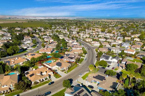 View/Area - 2209 Starflower Dr, Tracy, CA 95376 photo 13 of 14