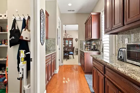 Entry Way - 2209 Starflower Dr, Tracy, CA 95376 photo 6 of 10