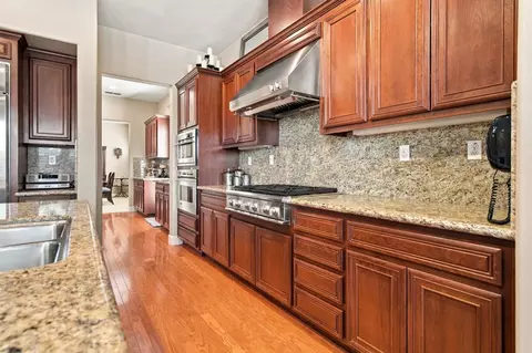 Kitchen - 2209 Starflower Dr, Tracy, CA 95376 photo 3 of 9