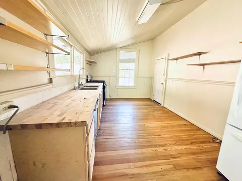 Kitchen - 3280 Murphys Grade Rd, Murphys, CA 95247 photo 2 of 3