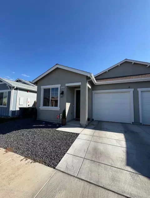 6204 Chavez Ct, Riverbank, CA 95367