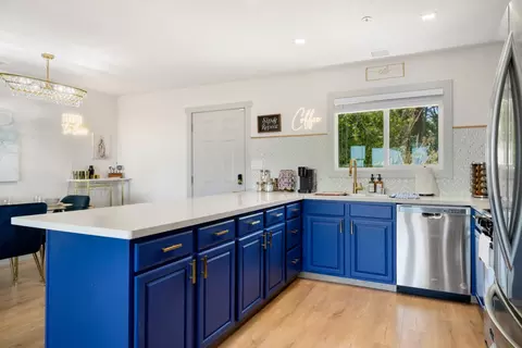 Kitchen - 14268 State Highway 160, Ryde, CA 95680 photo 8 of 11