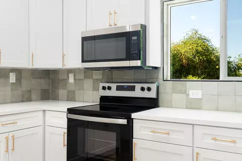 Kitchen - 14268 State Highway 160, Ryde, CA 95680 photo 5 of 11