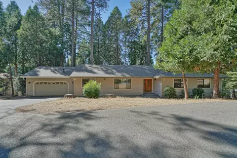 3024 Rampart Ct, Pollock Pines, CA 95726