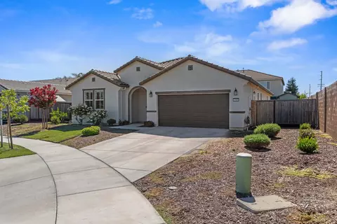 Exterior - 1589 Lantern Way, Hughson, CA 95326 photo 3 of 6
