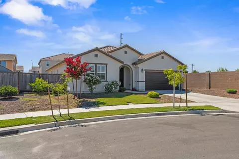 Exterior - 1589 Lantern Way, Hughson, CA 95326 photo 2 of 6
