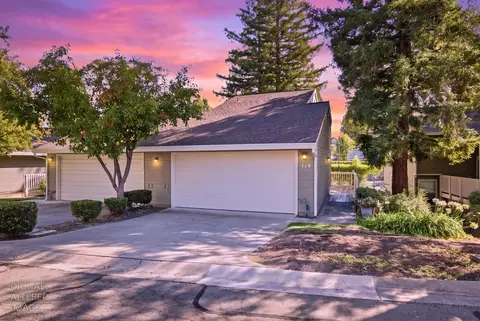 119 Valley Oak Dr #36, Roseville, CA 95678