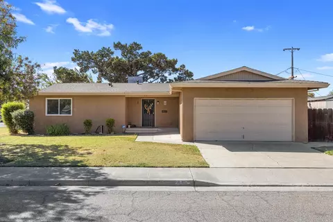 Exterior - 913 Sylvia St, Gustine, CA 95322 photo 1 of 5
