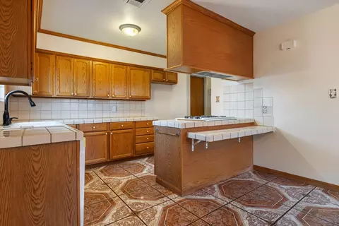 Kitchen - 913 Sylvia St, Gustine, CA 95322 photo 4 of 4