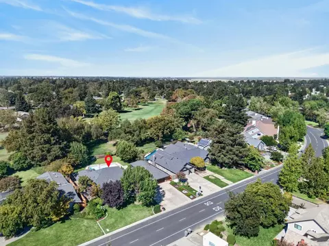 View/Area - 27020 El Macero Dr, El Macero, CA 95618 photo 3 of 6