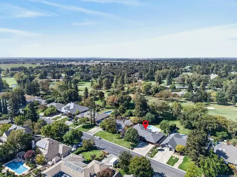 View/Area - 27020 El Macero Dr, El Macero, CA 95618 photo 4 of 6
