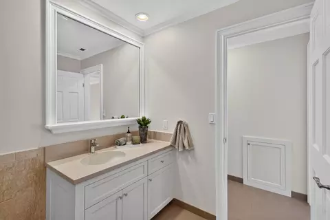Bath - 27020 El Macero Dr, El Macero, CA 95618 photo 9 of 9