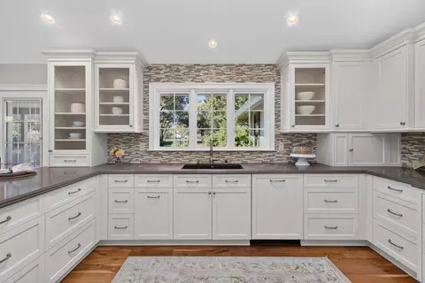 Kitchen - 27020 El Macero Dr, El Macero, CA 95618 photo 6 of 9