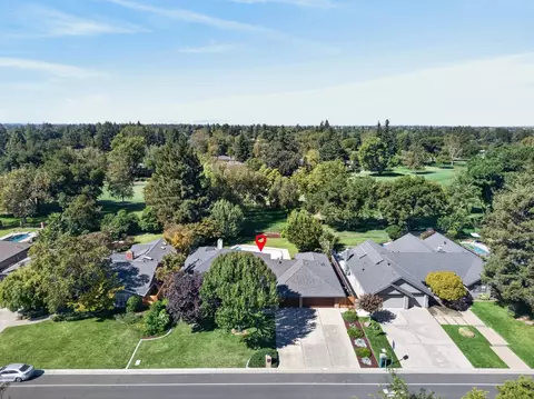 View/Area - 27020 El Macero Dr, El Macero, CA 95618 photo 2 of 6