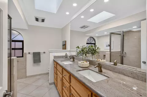 Bath - 27020 El Macero Dr, El Macero, CA 95618 photo 1 of 9