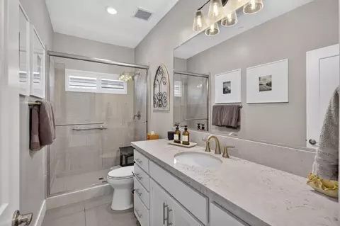 Bath - 2315 Ranch View Dr, Rocklin, CA 95765 photo 10 of 12