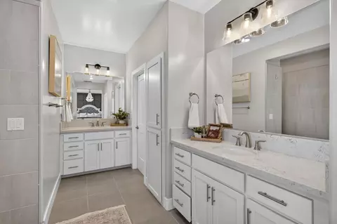 Bath - 2315 Ranch View Dr, Rocklin, CA 95765 photo 7 of 12