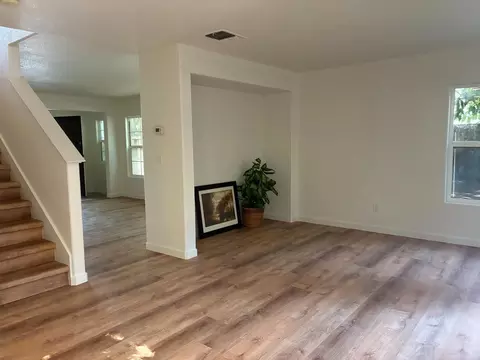 Living - 16691 Colonial Trl, Lathrop, CA 95330 photo 2 of 4