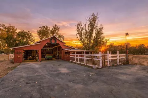 Exterior - 13088 Cherry Rd, Wilton, CA 95693 photo 5 of 18