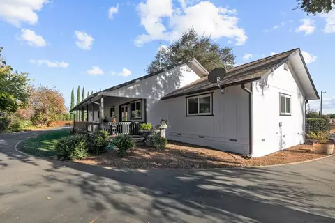 Exterior - 13088 Cherry Rd, Wilton, CA 95693 photo 14 of 18