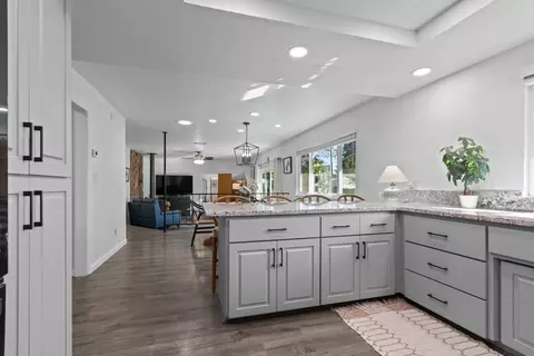 Kitchen - 13088 Cherry Rd, Wilton, CA 95693 photo 4 of 6