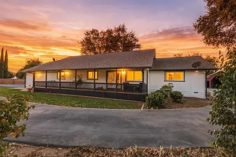 Exterior - 13088 Cherry Rd, Wilton, CA 95693 photo 6 of 18