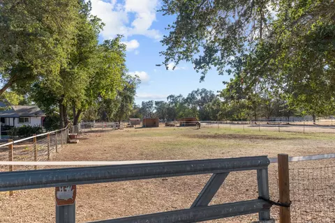 Exterior - 13088 Cherry Rd, Wilton, CA 95693 photo 18 of 18