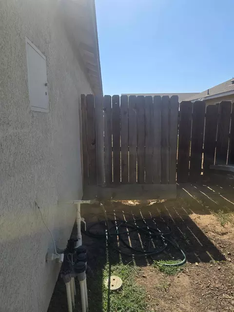 272 E San Pedro St, Merced, CA 95341 photo 3