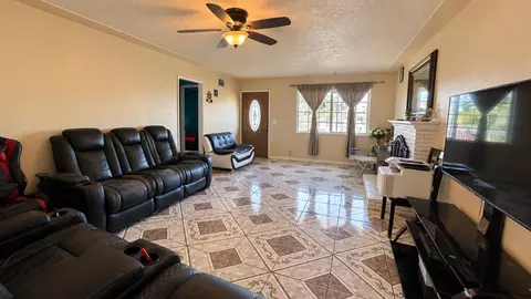 4208 Esmail Ave, Keyes, CA 95328 photo 2