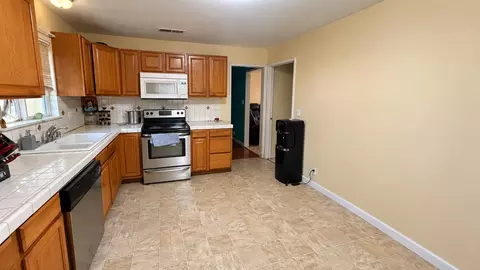 4208 Esmail Ave, Keyes, CA 95328 photo 3