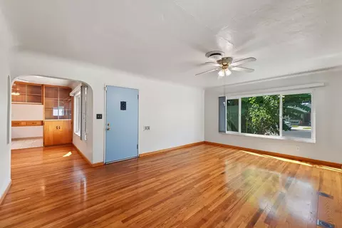 Living - 324 Wilson Ave, Modesto, CA 95354 photo 1 of 8