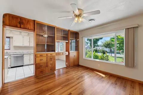 Living - 324 Wilson Ave, Modesto, CA 95354 photo 7 of 8