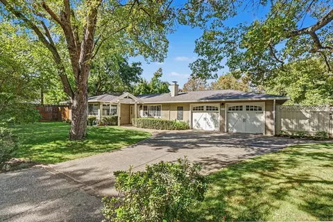 4725 Moore Way, Carmichael, CA 95608