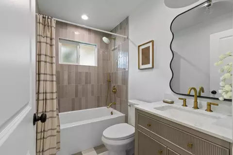 Bath - 6341 David Ave, Loomis, CA 95650 photo 1 of 6