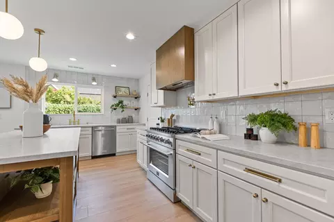 Kitchen - 6341 David Ave, Loomis, CA 95650 photo 7 of 10