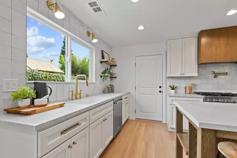 Kitchen - 6341 David Ave, Loomis, CA 95650 photo 4 of 10
