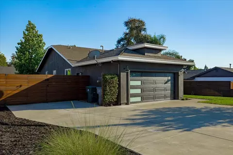 Exterior - 5515 3rd St, Rocklin, CA 95677 photo 2 of 14