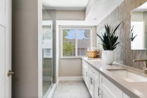 Bath - 5515 3rd St, Rocklin, CA 95677 photo 3 of 4