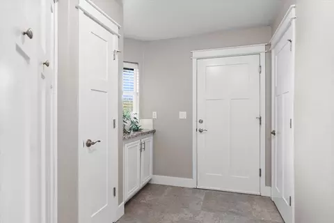 Entry Way - 5515 3rd St, Rocklin, CA 95677 photo 4 of 6