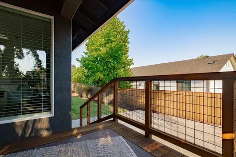 Exterior - 5515 3rd St, Rocklin, CA 95677 photo 5 of 14