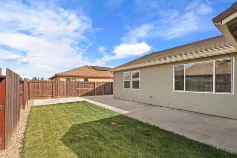 Exterior - 691 Lippi St, Galt, CA 95632 photo 10 of 12