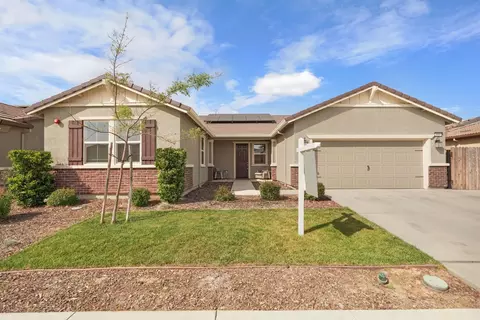 Exterior - 691 Lippi St, Galt, CA 95632 photo 1 of 12