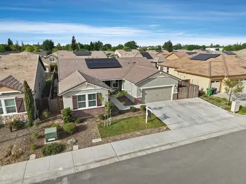 View/Area - 691 Lippi St, Galt, CA 95632 photo 13 of 13