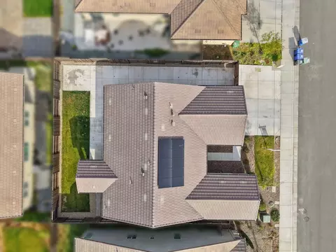 View/Area - 691 Lippi St, Galt, CA 95632 photo 7 of 13