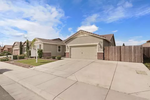 Exterior - 691 Lippi St, Galt, CA 95632 photo 3 of 12