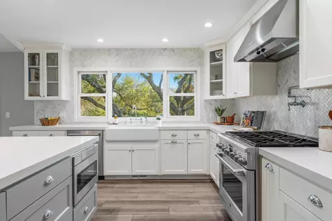 Kitchen - 6345 Barton Rd, Loomis, CA 95650 photo 11 of 11
