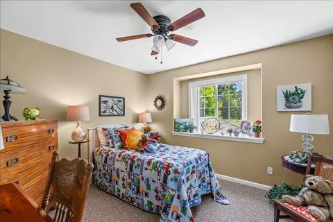 Bedroom - 253 W Shasta Ave, Ripon, CA 95366 photo 5 of 5