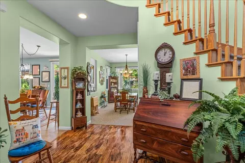 Entry Way - 253 W Shasta Ave, Ripon, CA 95366 photo 6 of 12
