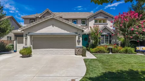 Exterior - 253 W Shasta Ave, Ripon, CA 95366 photo 7 of 24